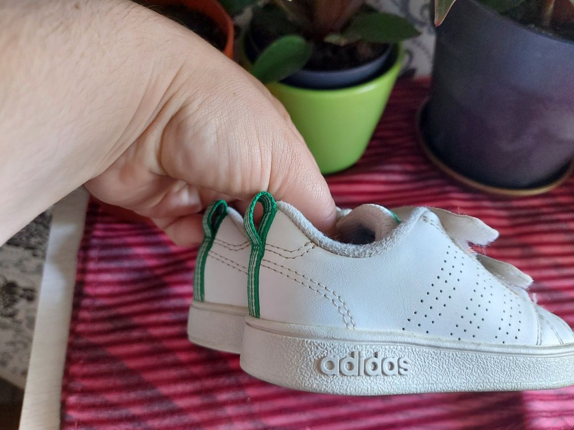 Buty sportowe dla chłopca lub dziewczynki Adidas