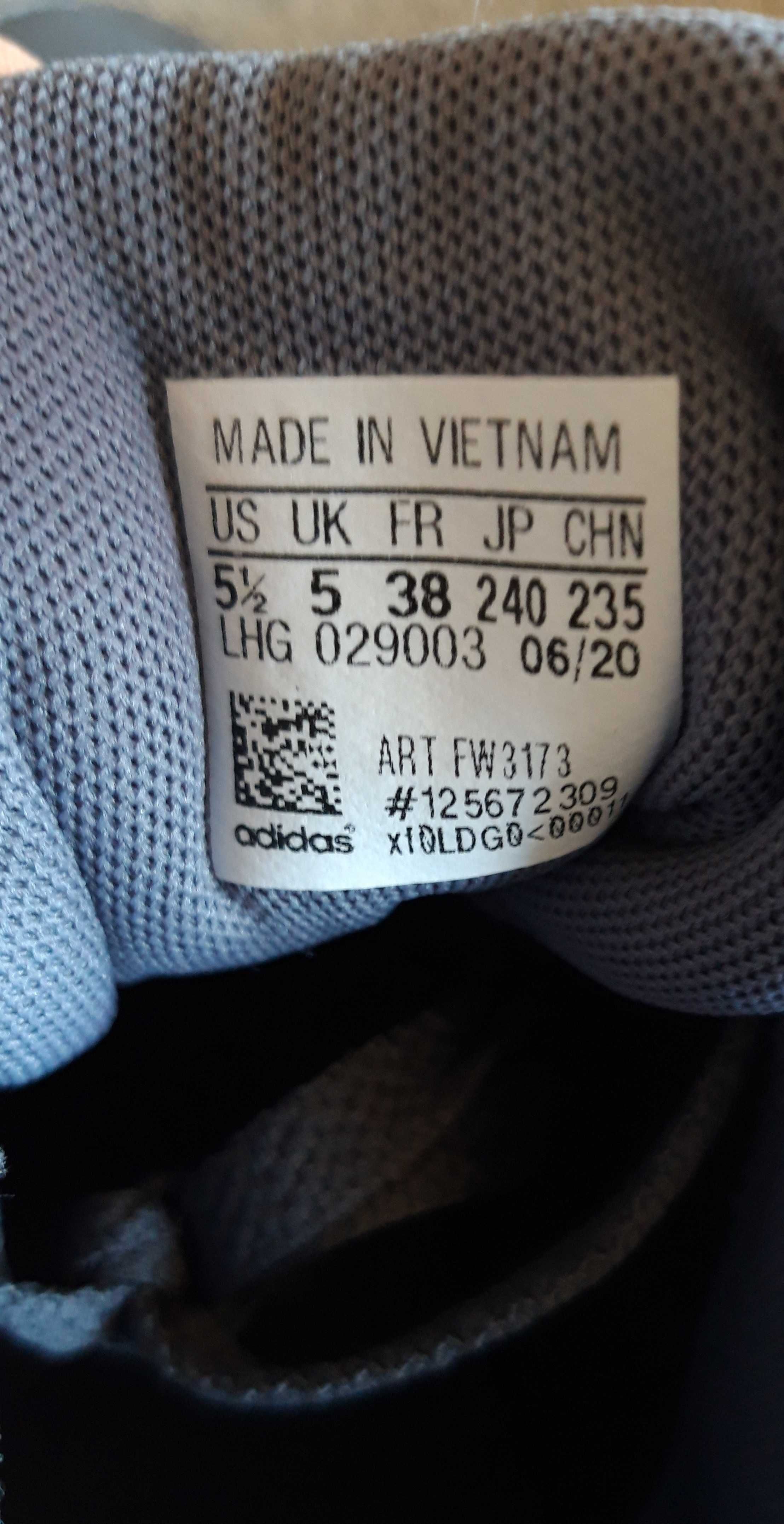 Sapatilhas Adidas - Artigo NOVO