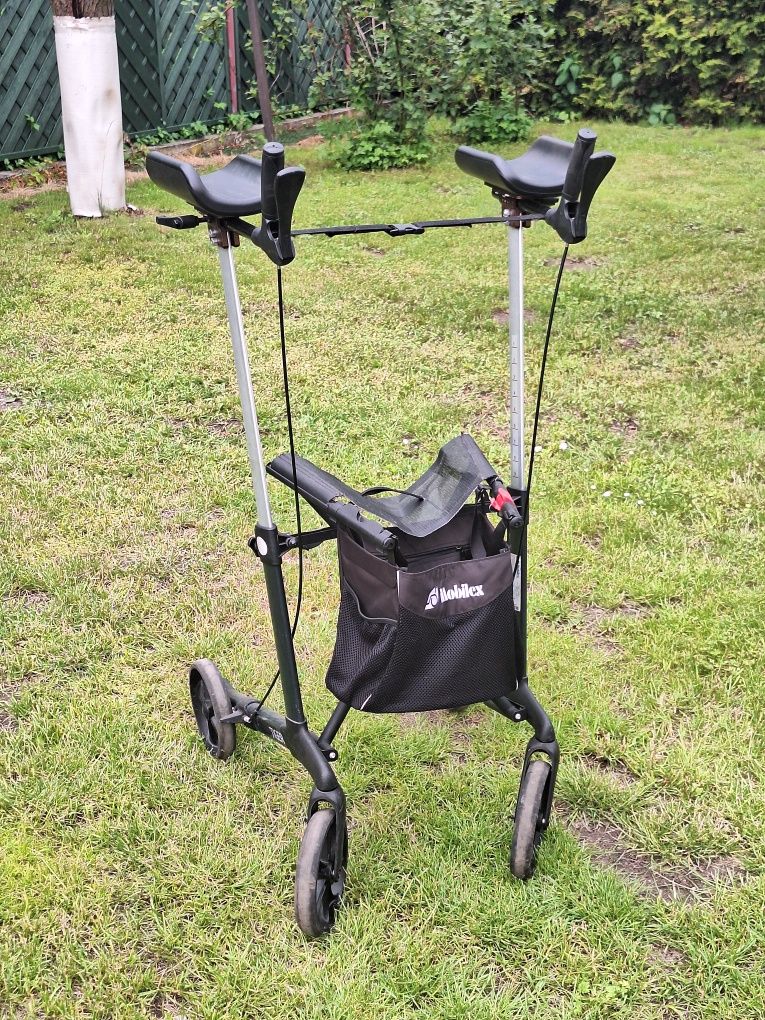 Balkonik dla seniora aluminiowy podpurkowy
