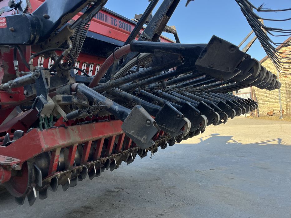 Agregat uprawowo siewny brona wirowa