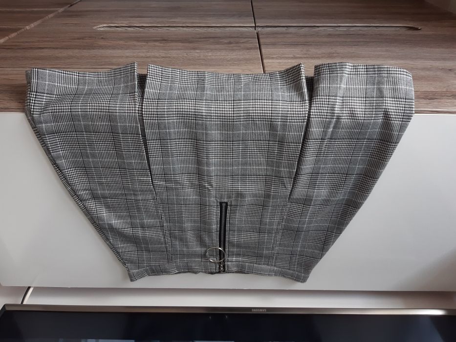 Nowa spódniczka w kratkę Cropp