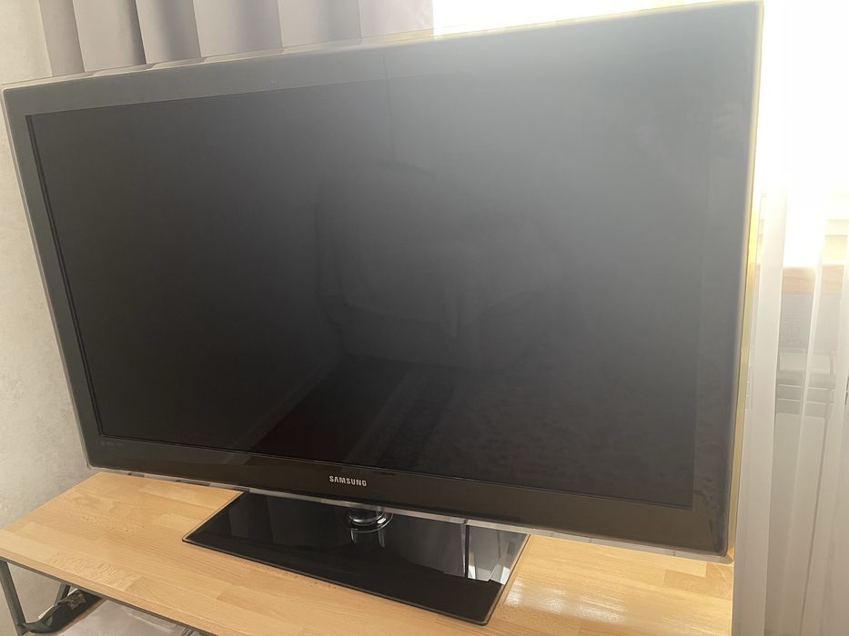 Телевізор SAMSUNG 46