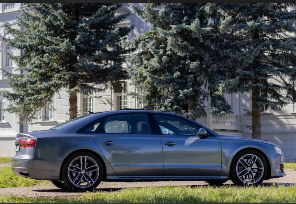 Audi A8 Audi A8 L QUATTRO 3.0