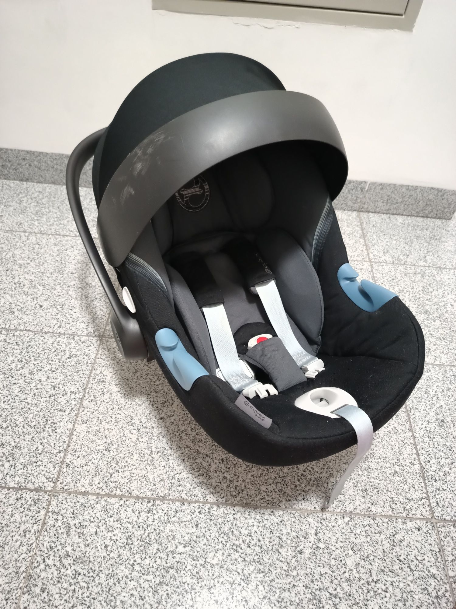 Nosidełko samochodowe fotelik Cybex Aton M - i size