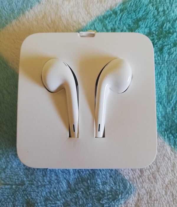 Nowe słuchawki przewodowe Apple Earpods MMTN2ZM/A