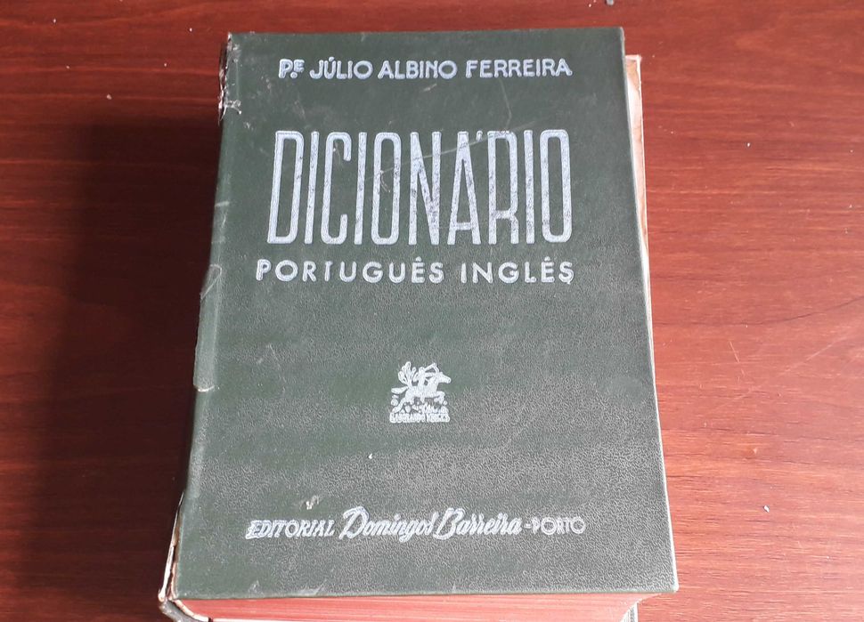 Dicionários (vários)