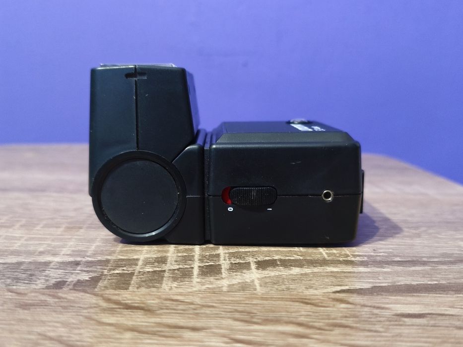 Фотовспышка Unomat B24