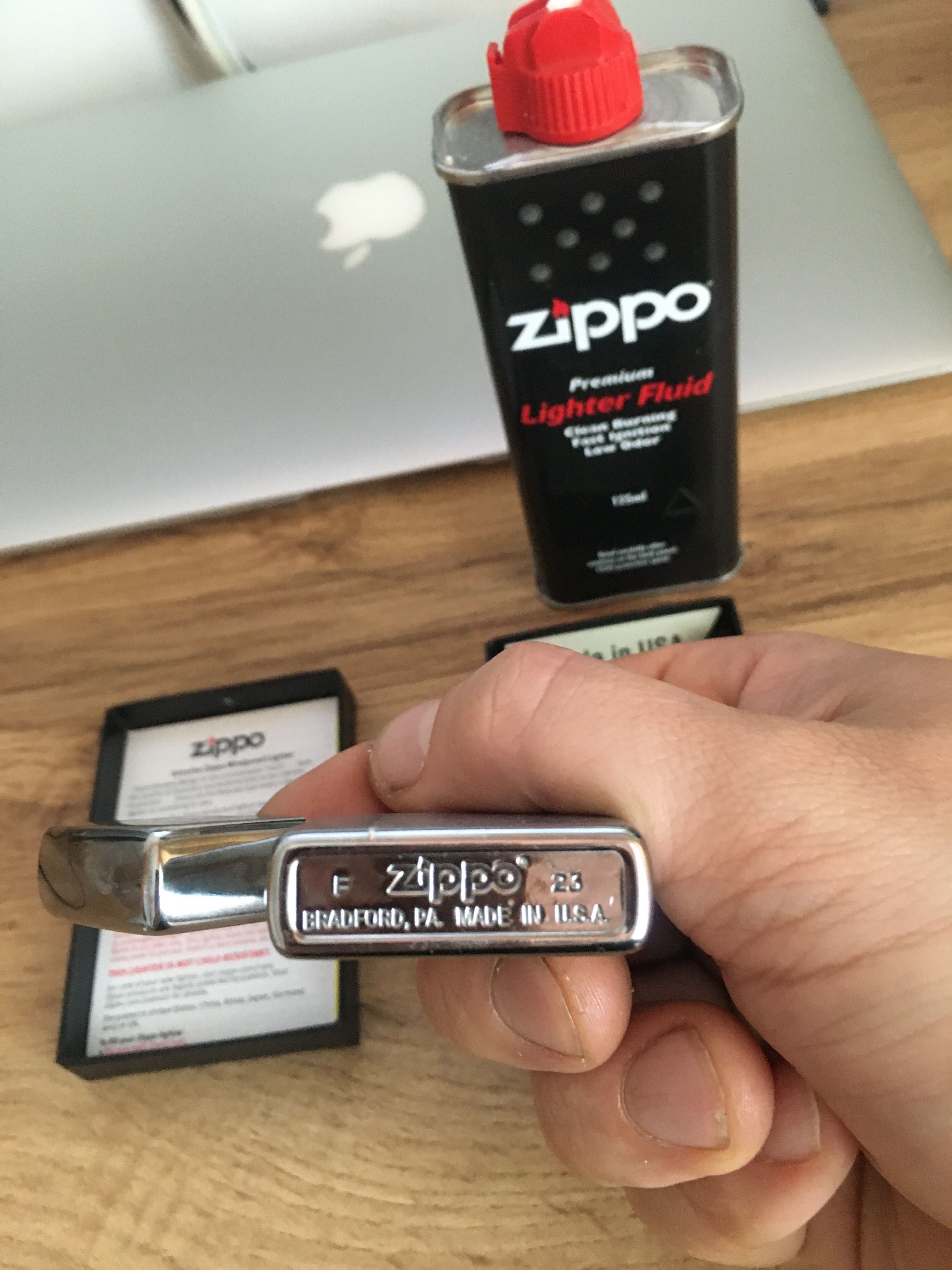Zippo оригінал з комплектом , iдеальний стан