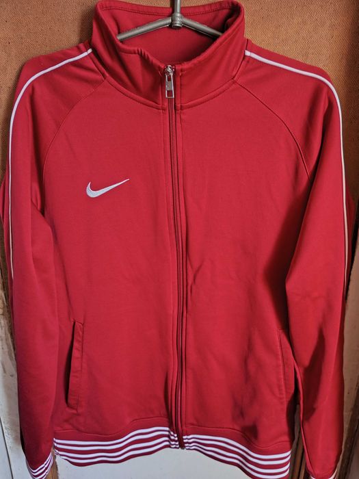 Спортивная кофта Nike