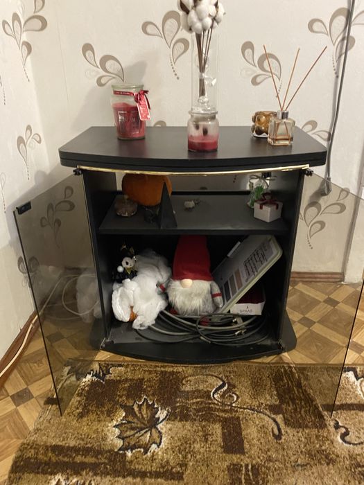 Тумбочка деревянная