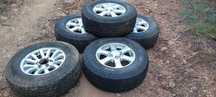 Hankook DynaPro AT2 245/70/16 com jantes Japonoesa