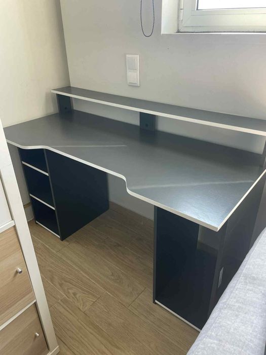 Secretária para Computador