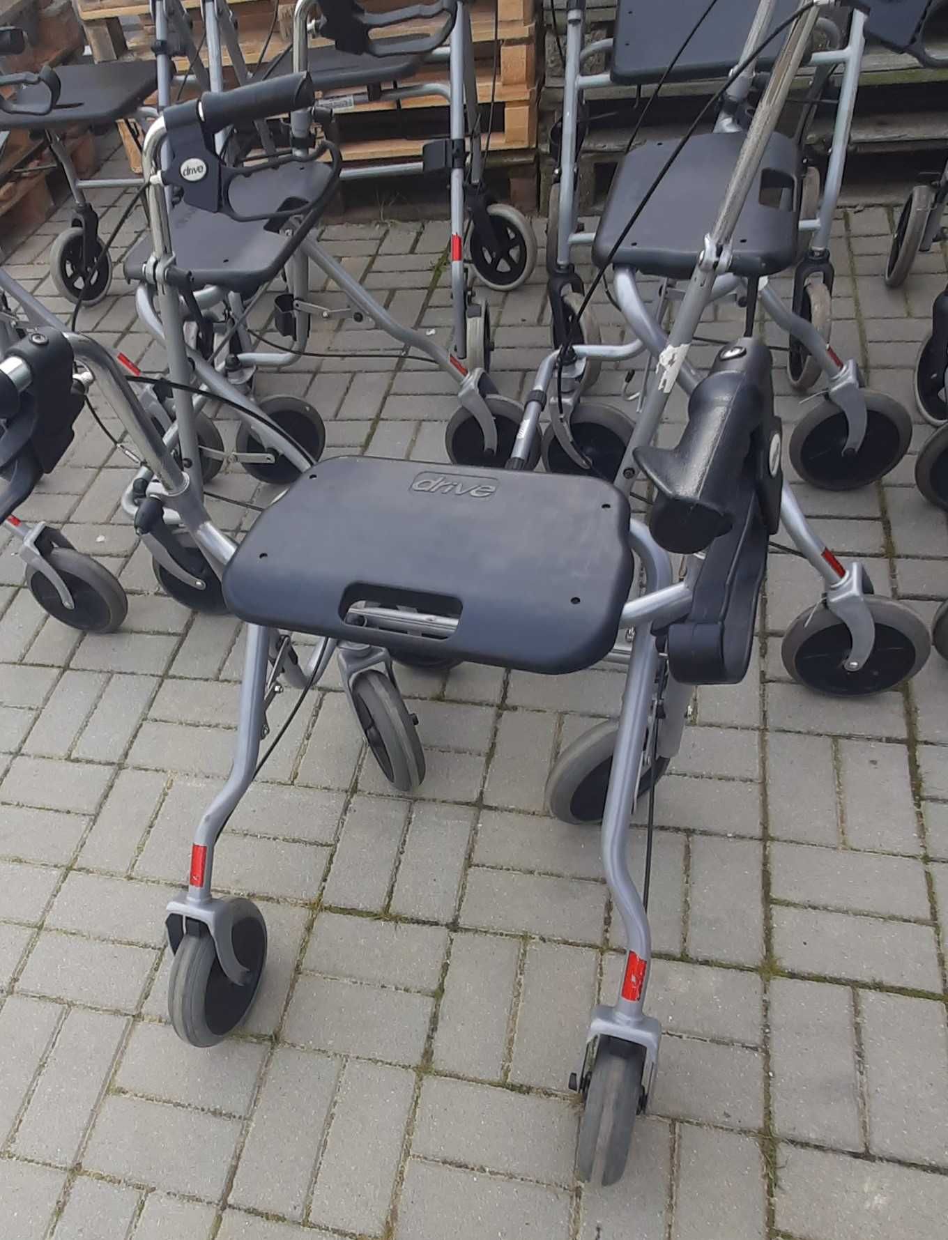 Balkonik Rolator Chodzik cztery koła siedzisko koszyk na zakupy