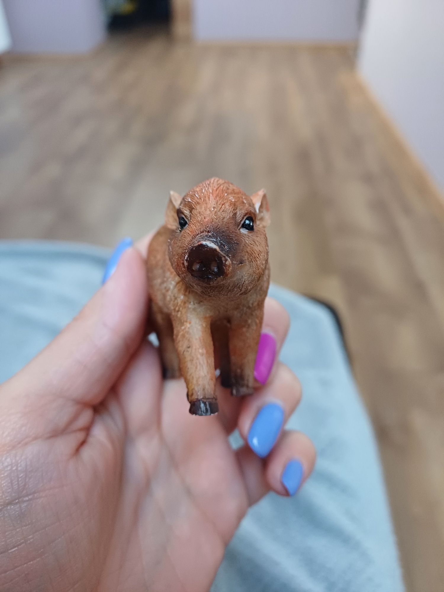 Realistyczna figurka Dzik
