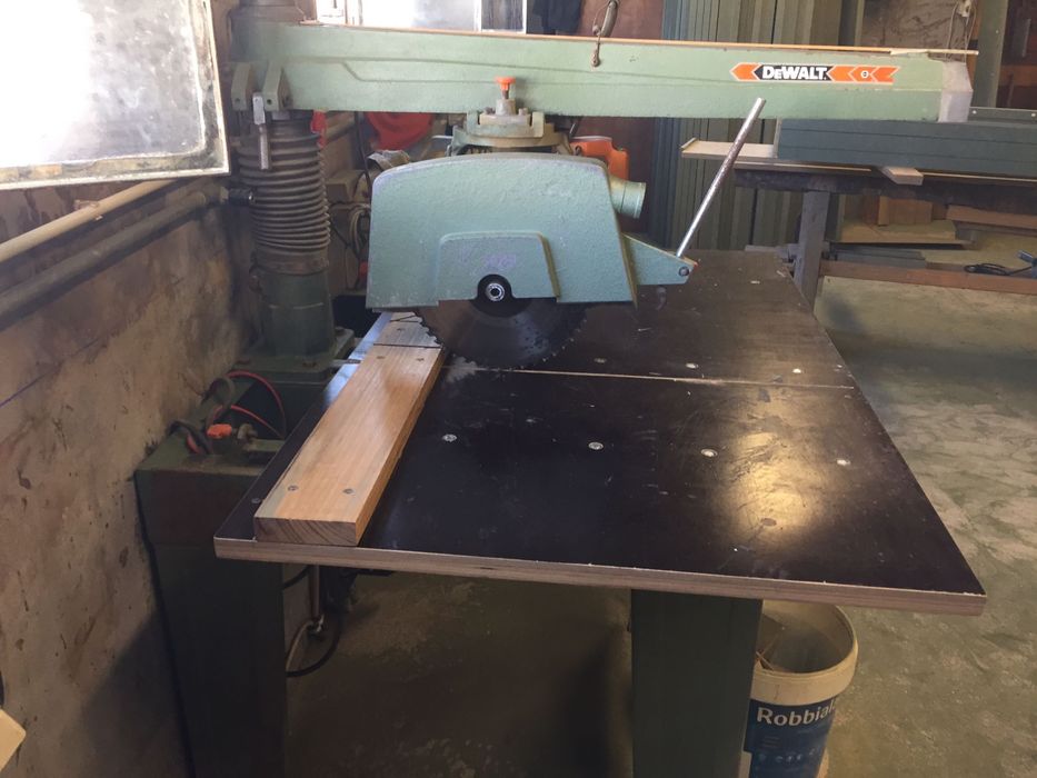 Radial de carpintaria