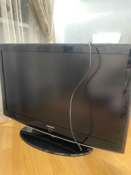 телевізор Samsung LE40R82B