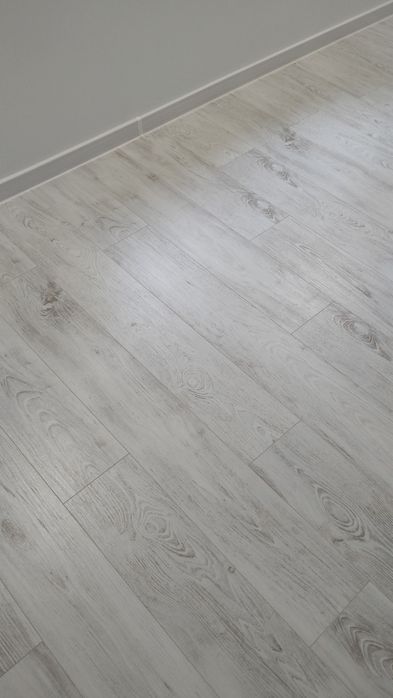 Panele laminowane Artens Nuiza 8 mm - 27 m2