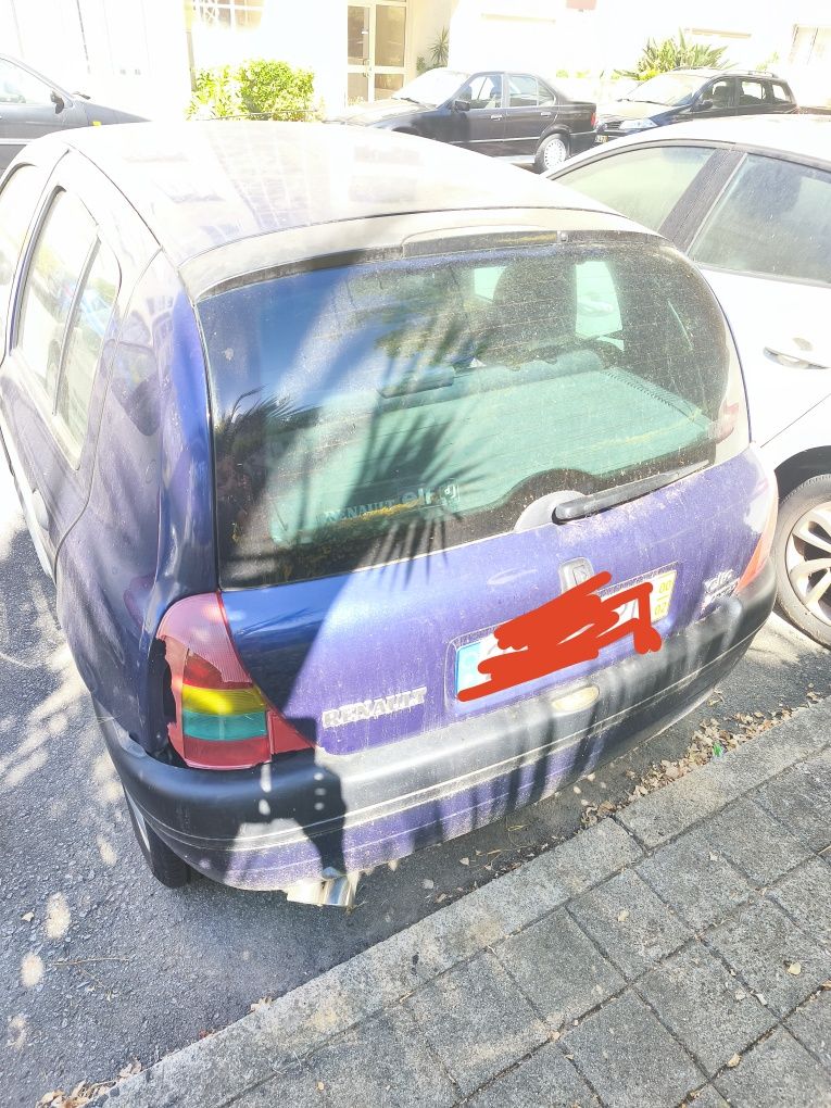Vendo Renault clio 1.2 a gasolina