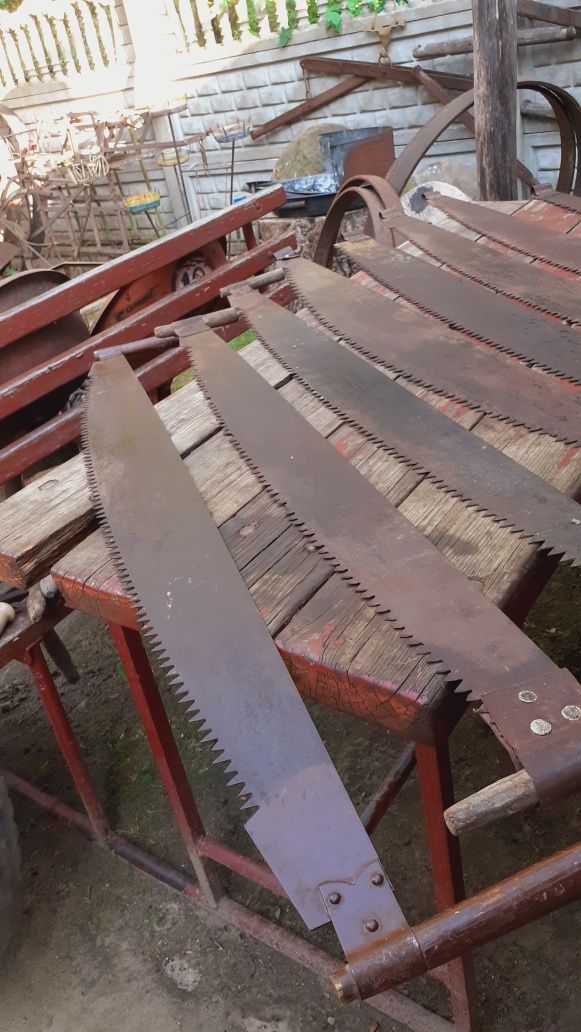 Stare Piły od Sìę do się z prl jako ozdoba lub dekoracja lub inne
