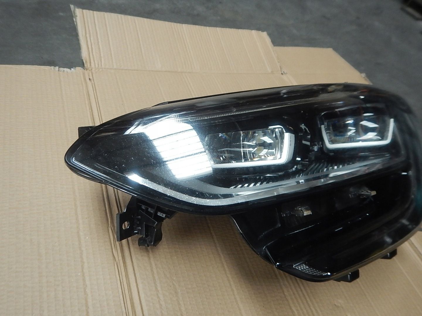 LAMPA PRZOD LEWA RENAULT MEGANE 4 IV FULL LED PURE VISION 16-20
