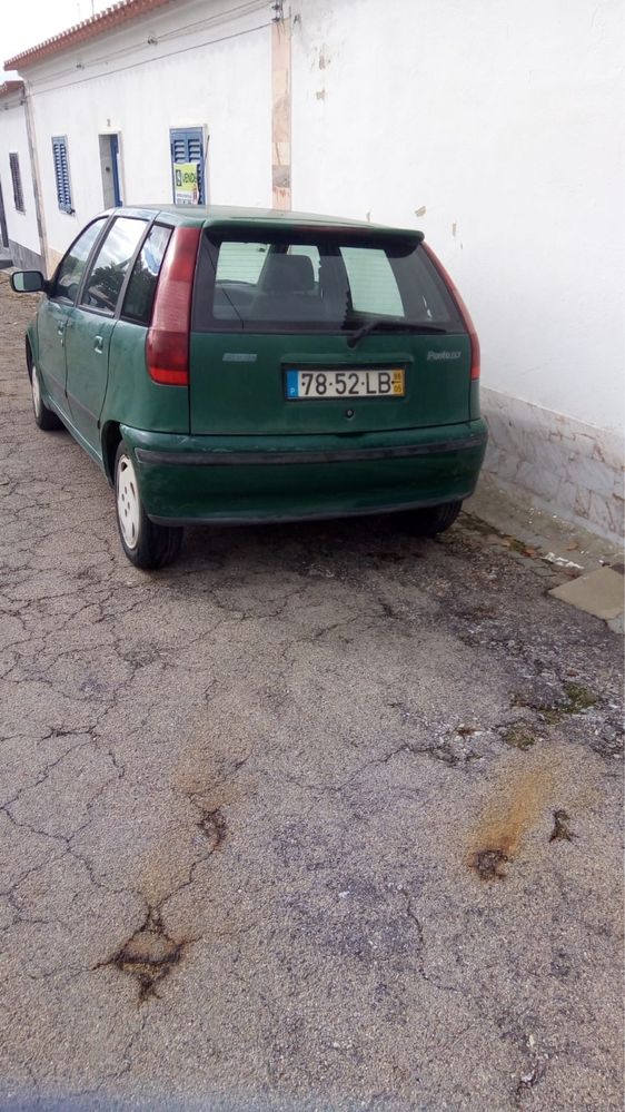 Fiat punto ELX verde de 1998 1.7 TDI