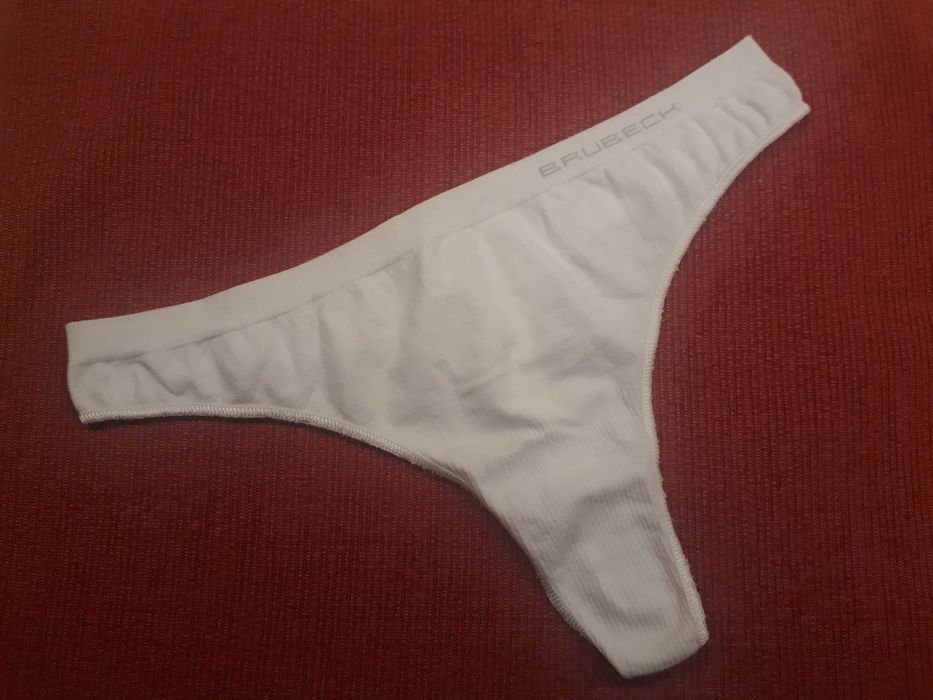 Stringi damskie bezszwowe, białe, Brubeck.