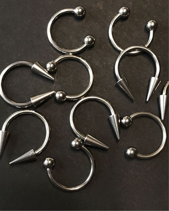 Kolczyk Kolczyk 1 szt Piercing 12mmx1.6mm STAL + 2 sruby