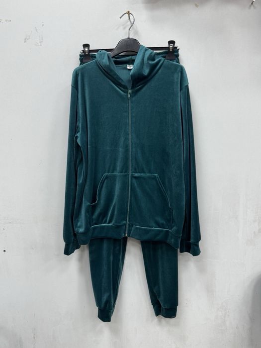 Dres welurowy biust 130/140