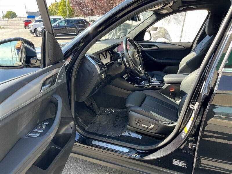 2021    BMW    X3