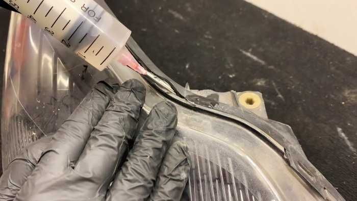 Рідина для розпакування фар на поліуретановому герметику.110ml Польша.