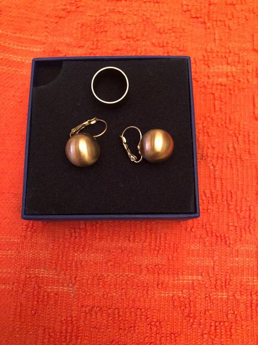 Продам срібні медальйони с позолотою