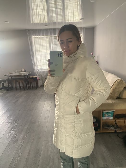 Пуховик зимовий фірми Adidas