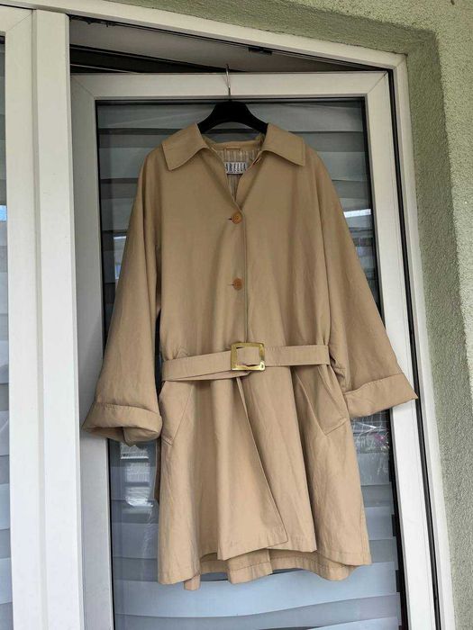 Elegancki włoski płaszcz od Marrela