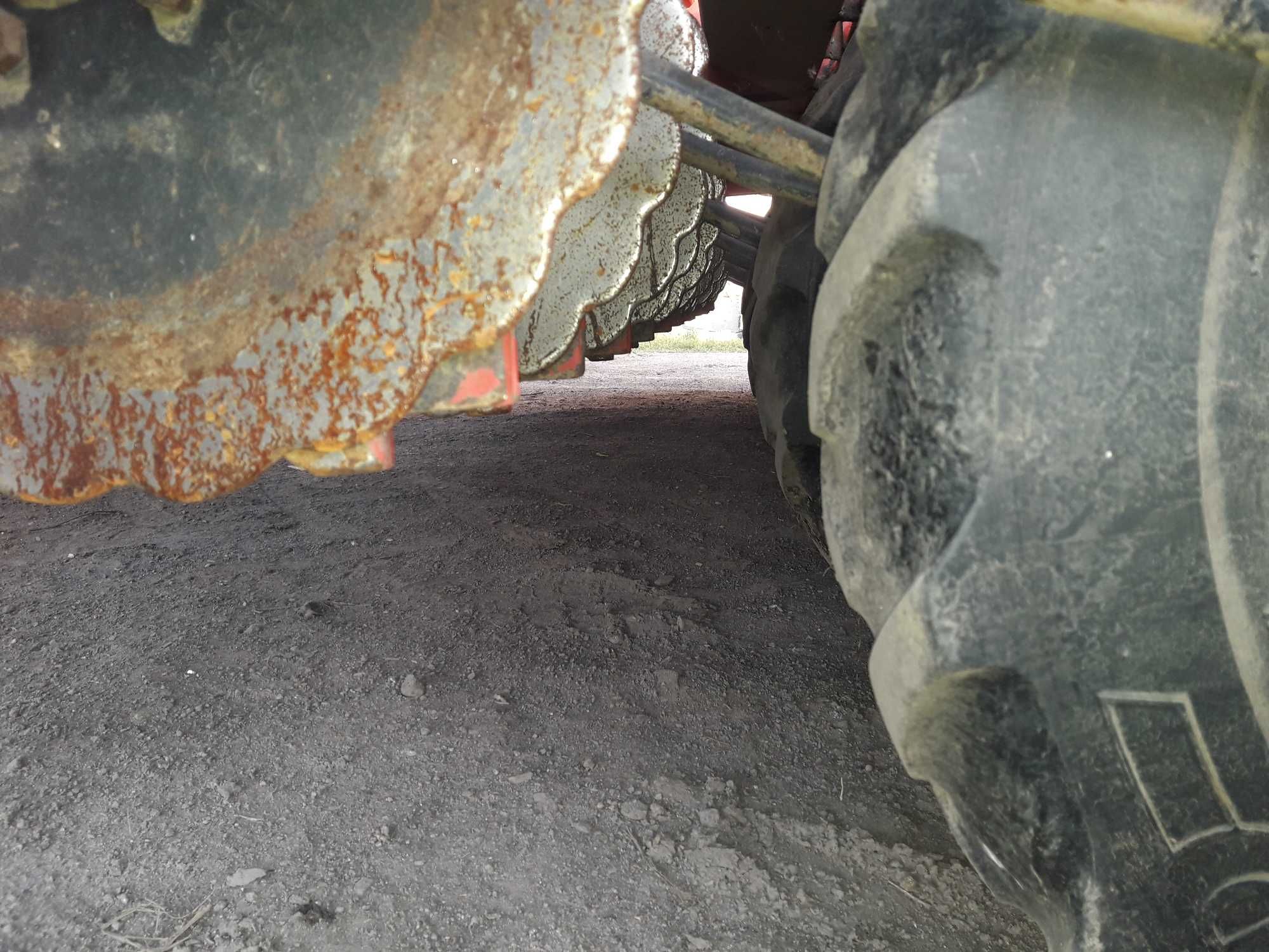 Agregat uprawowo siewny Vaderstad Rapid 400S
