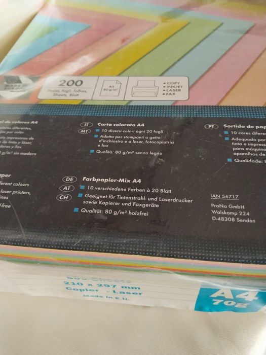 Lote de Materiais de Escritório / Escola • Dossiers / Papel / Etc.