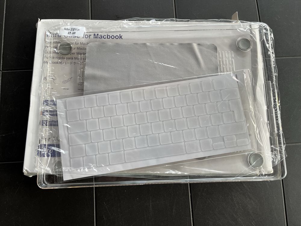 Etui ochronne na macbook A2485 crystal case hard case