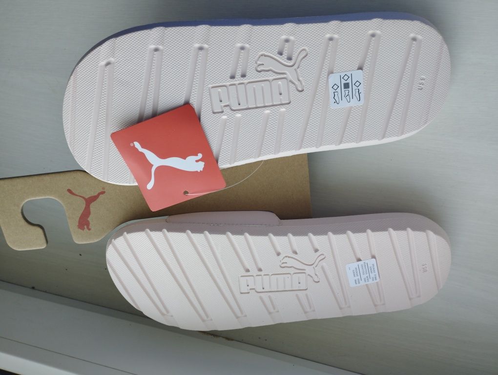 Жіночі шльопанці Puma