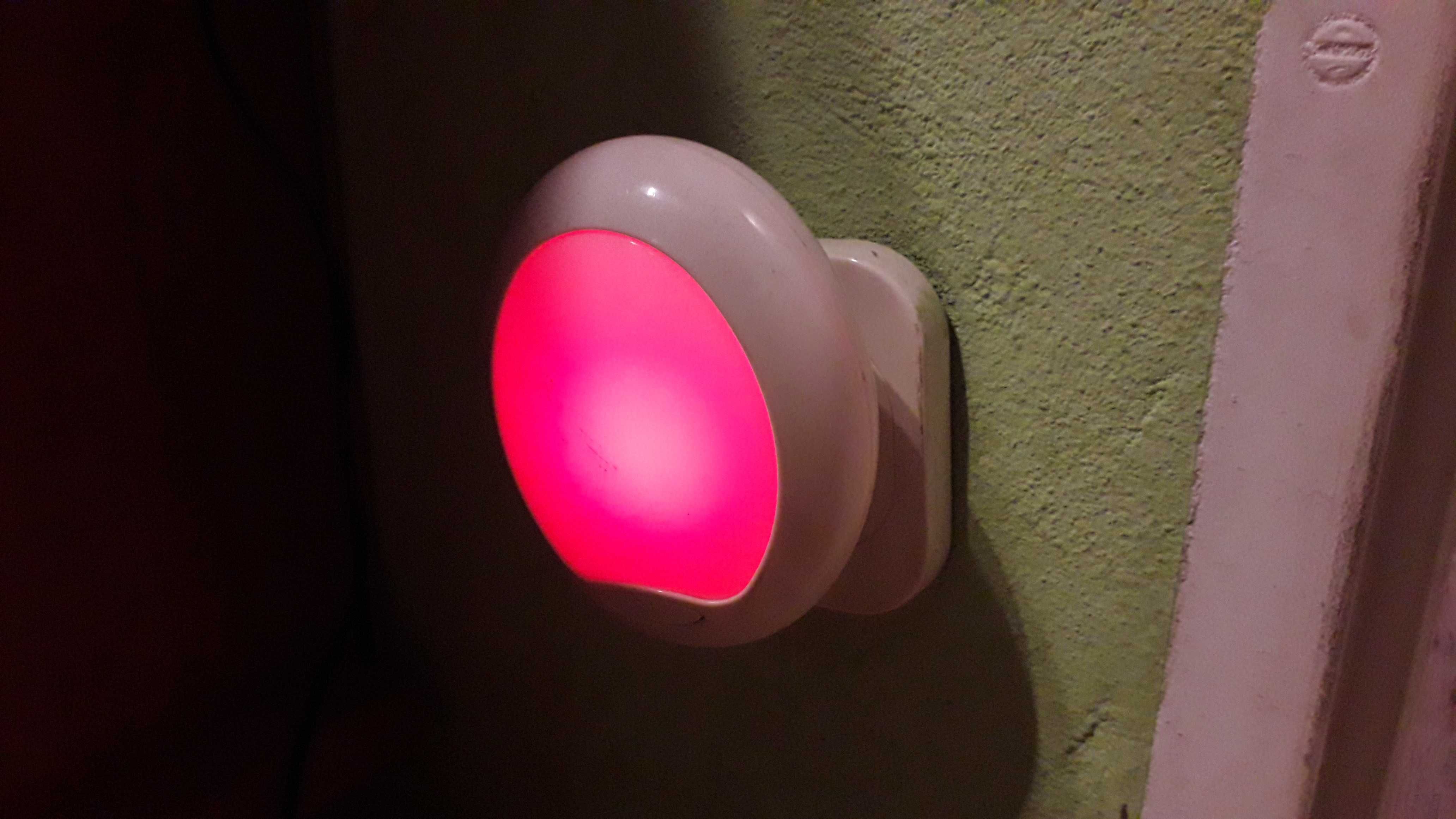 Lampka nocna różne kolory