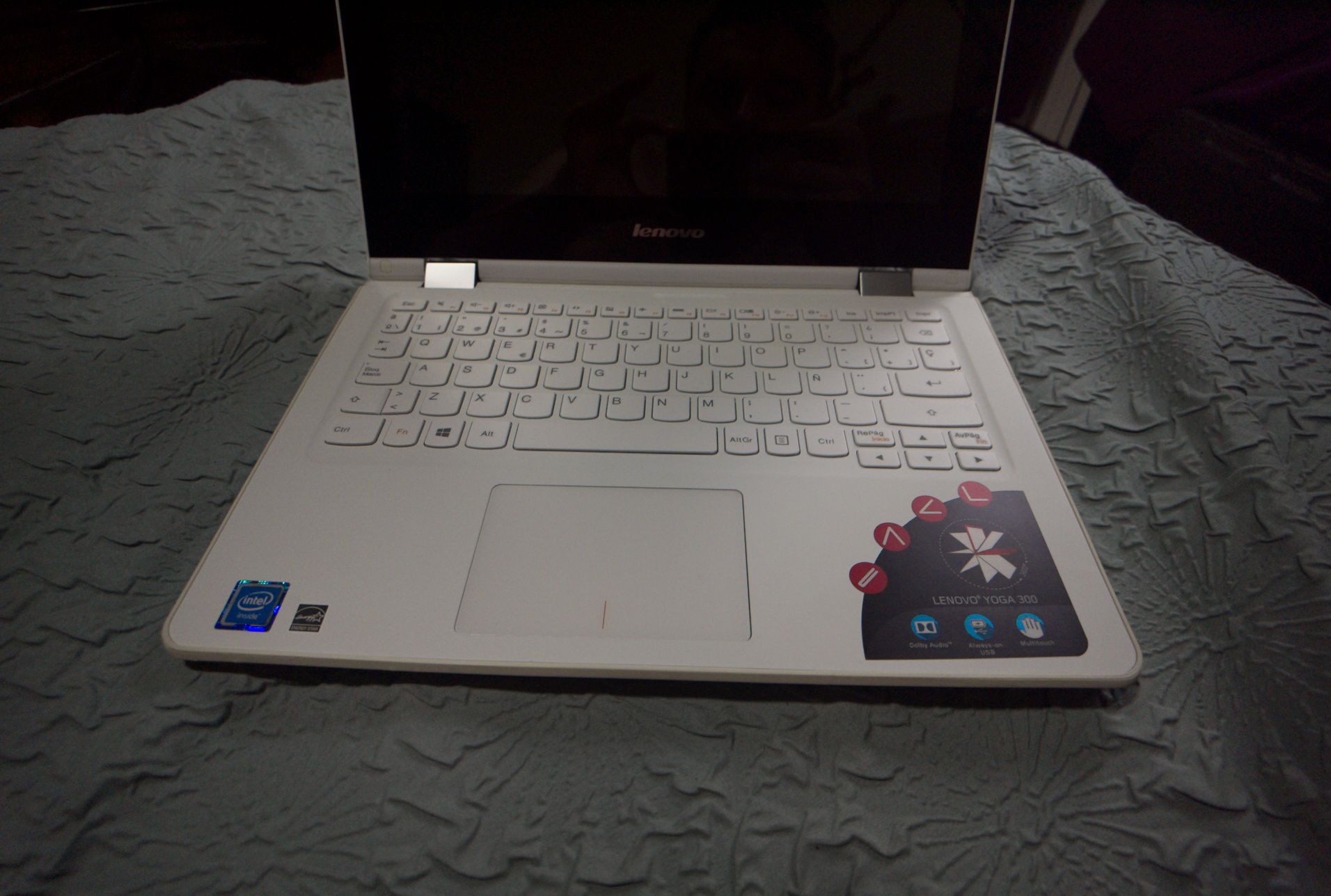 Lenovo yoga 300 touch