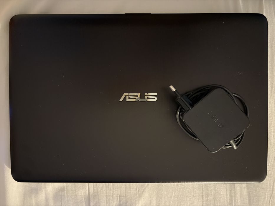 Computador portátil Asus P541U