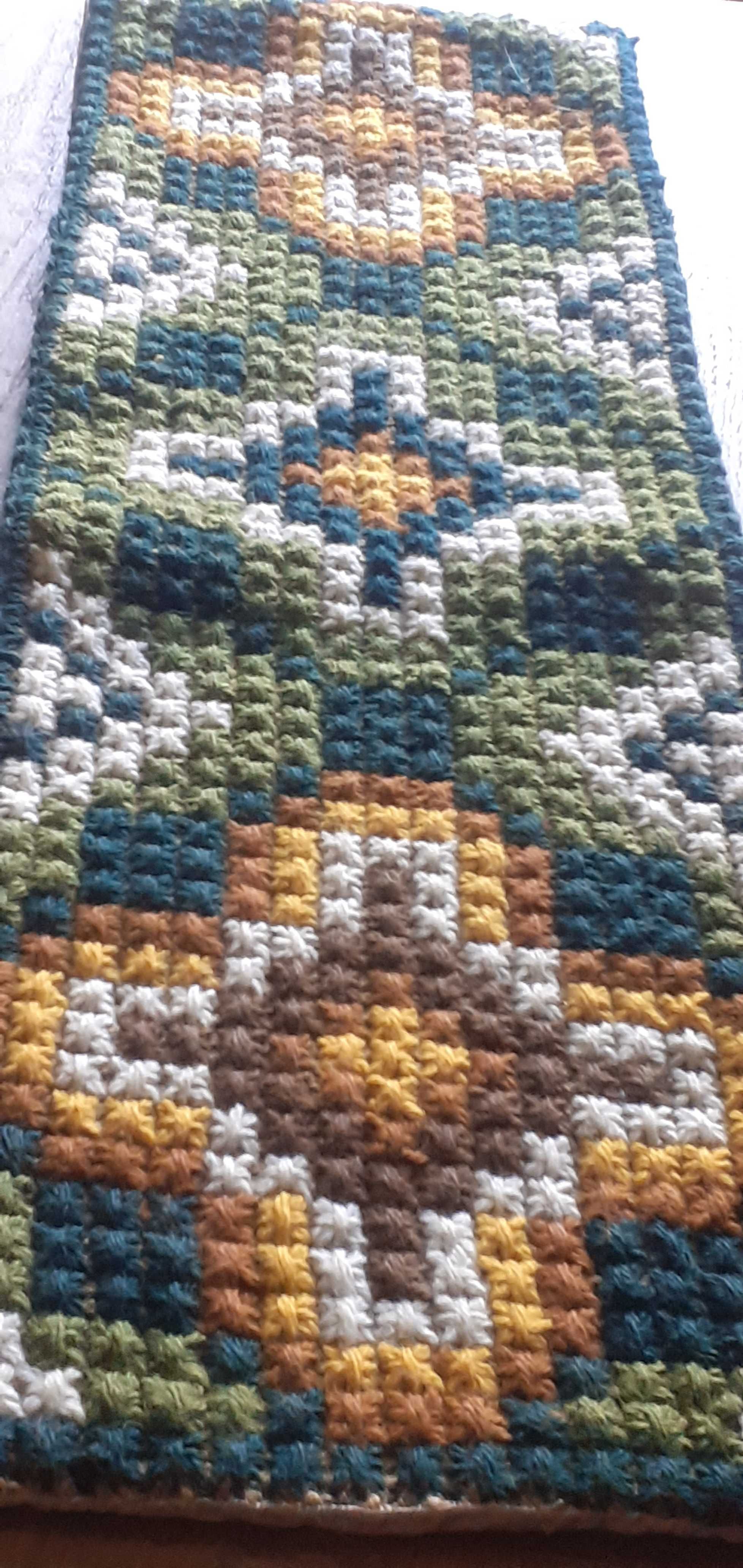 Kilim w stylu retro haftowany