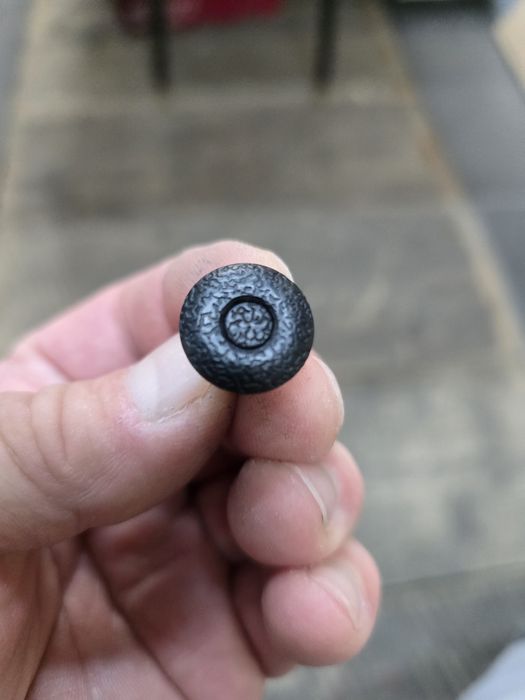 Kołki kołek przednich tweeterów Volvo 850,940 4 szt