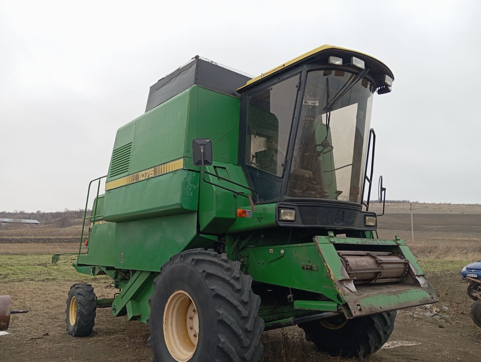 Продам комбайн John Deere 1075