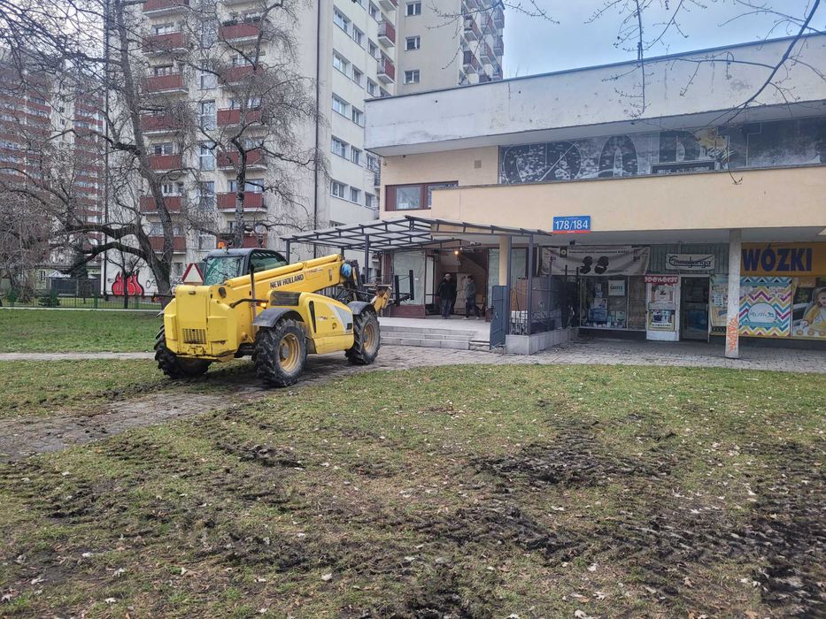 Załadunki i rozładunki ładowarką teleskopową