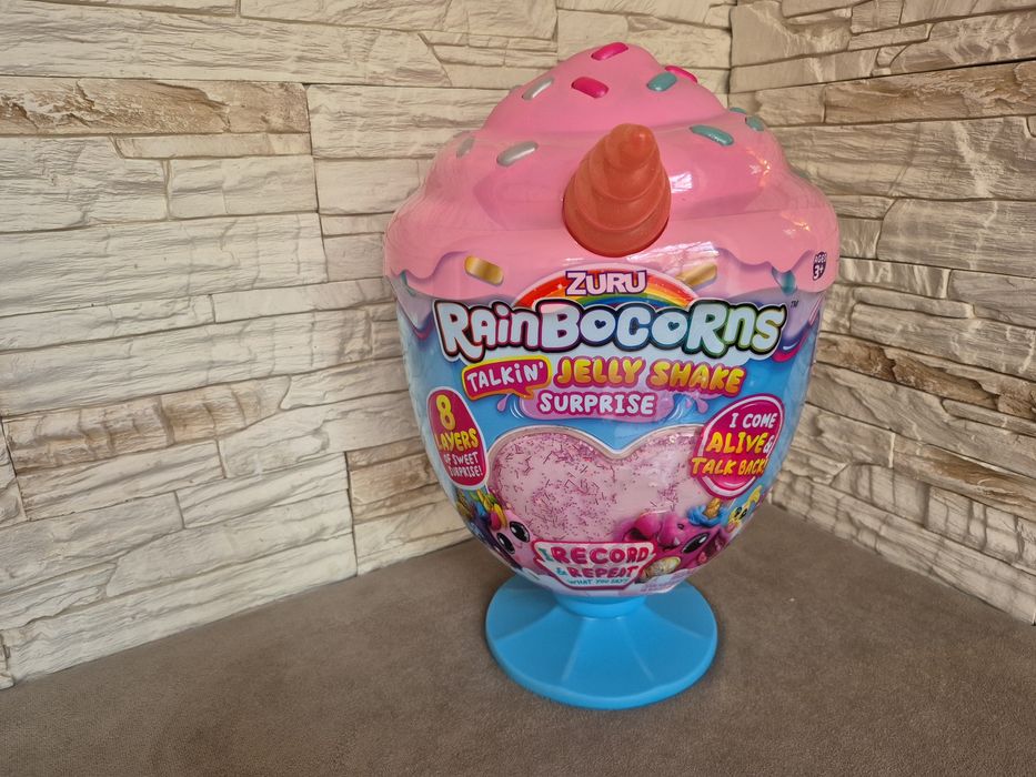 Zabawka Zuru Rainbocorns Pucharek Lodowy z mówiąca maskotką