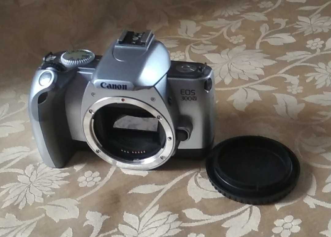 Пленочная зеркальная камера Canon EOS-300v, body