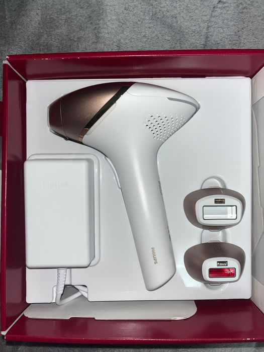 Фотоепілятор Lumea від Philips BRI973/00 серії 9900