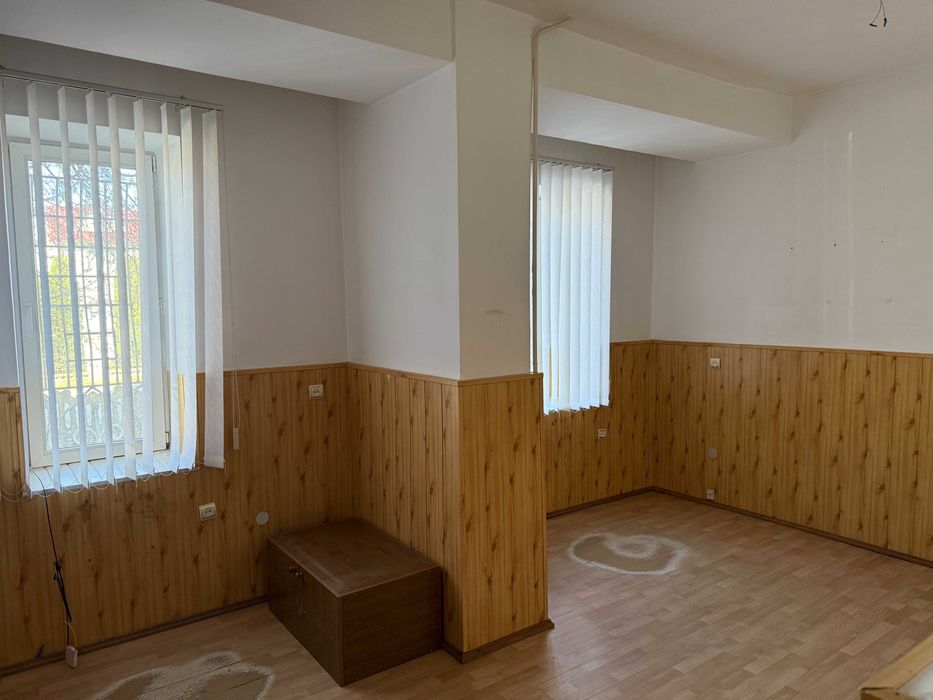 Продається квартира 94 кв.м ТЕРМІНОВО