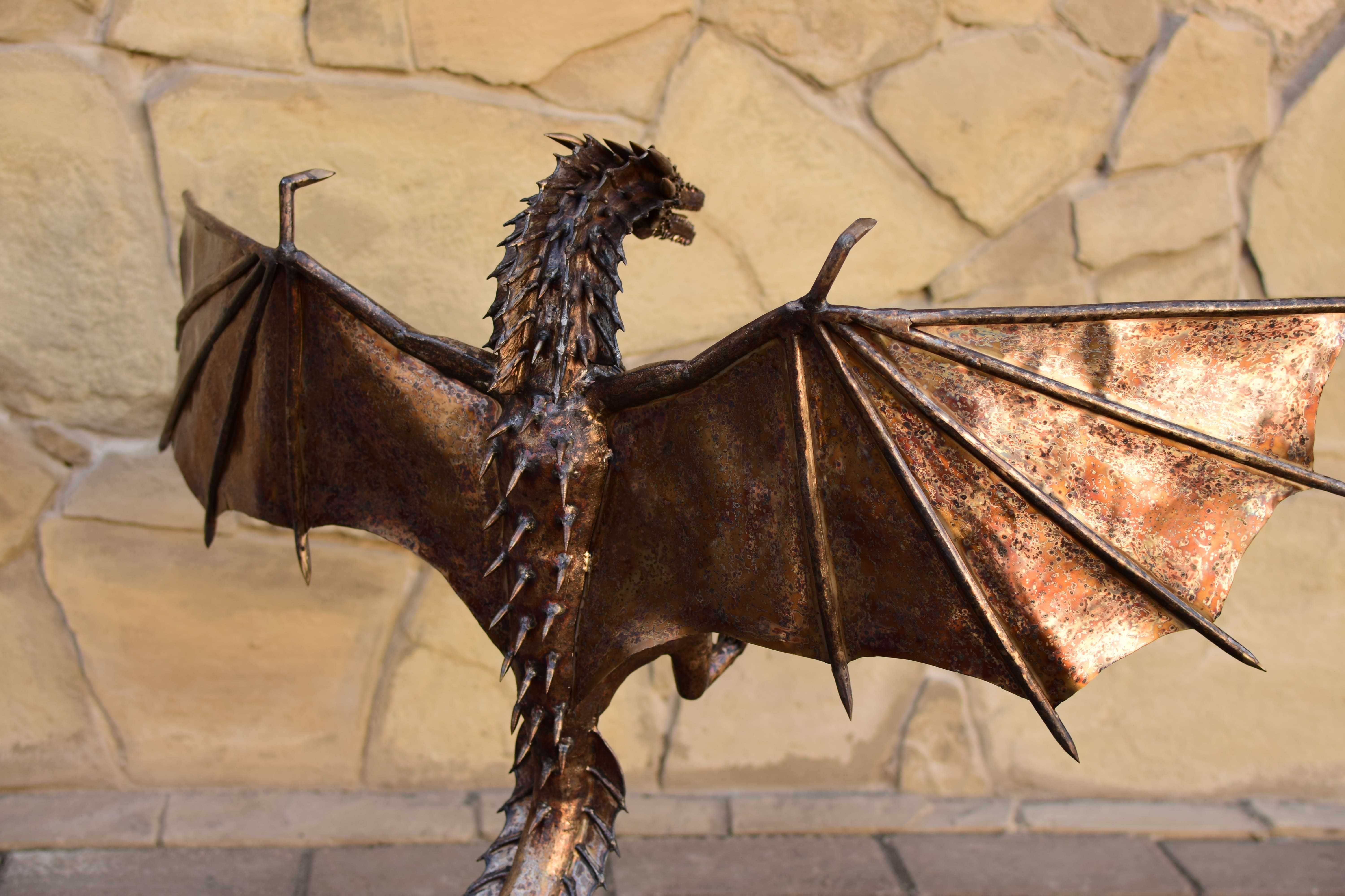 кованная скульптура дракона Дрогона из нержавеющей стали ручной работы