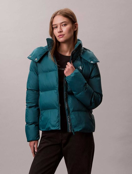 Куртка зимова жіноча calvin klein М, Л